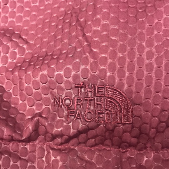 The North Face down parka plum or burgundy color with fur hood large - Picture 15 of 17